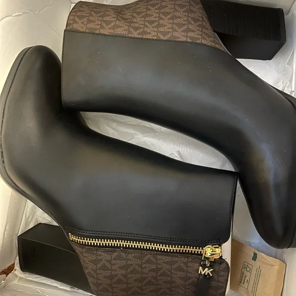 Michael Kors Black and Brown Boots with Gold Zipper - Picture 1 of 7